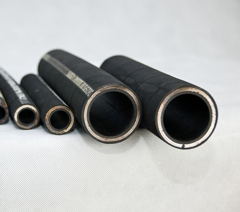 Mangueira hidráulica para escavadeira 3/8 pol. SAE 100r2at / 2sn Trança de fio de aço de alta pressão Piques de borracha resistentes a óleo